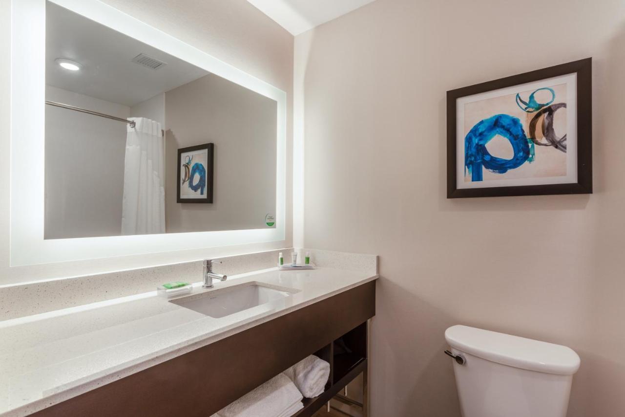 Holiday Inn & Suites - Jefferson City By Ihg Buitenkant foto